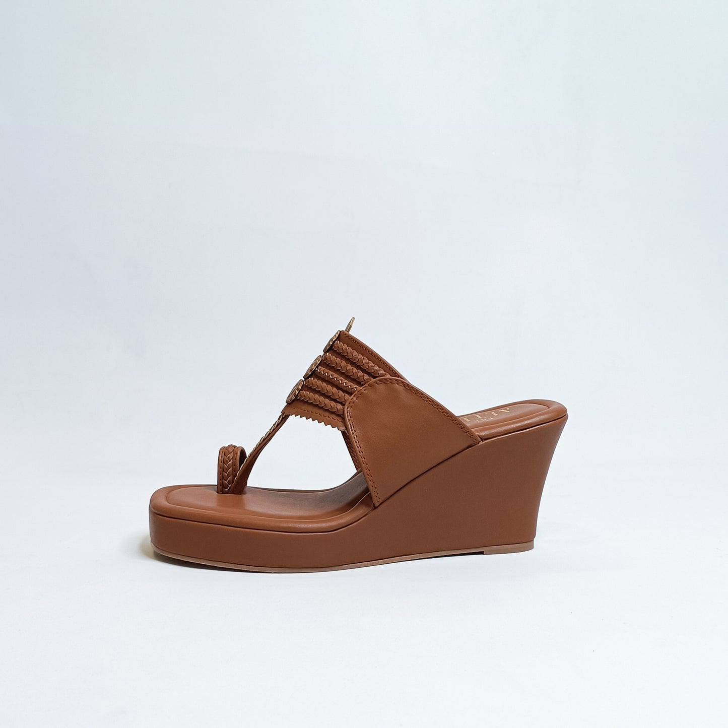 T shaped Kohla Wedges