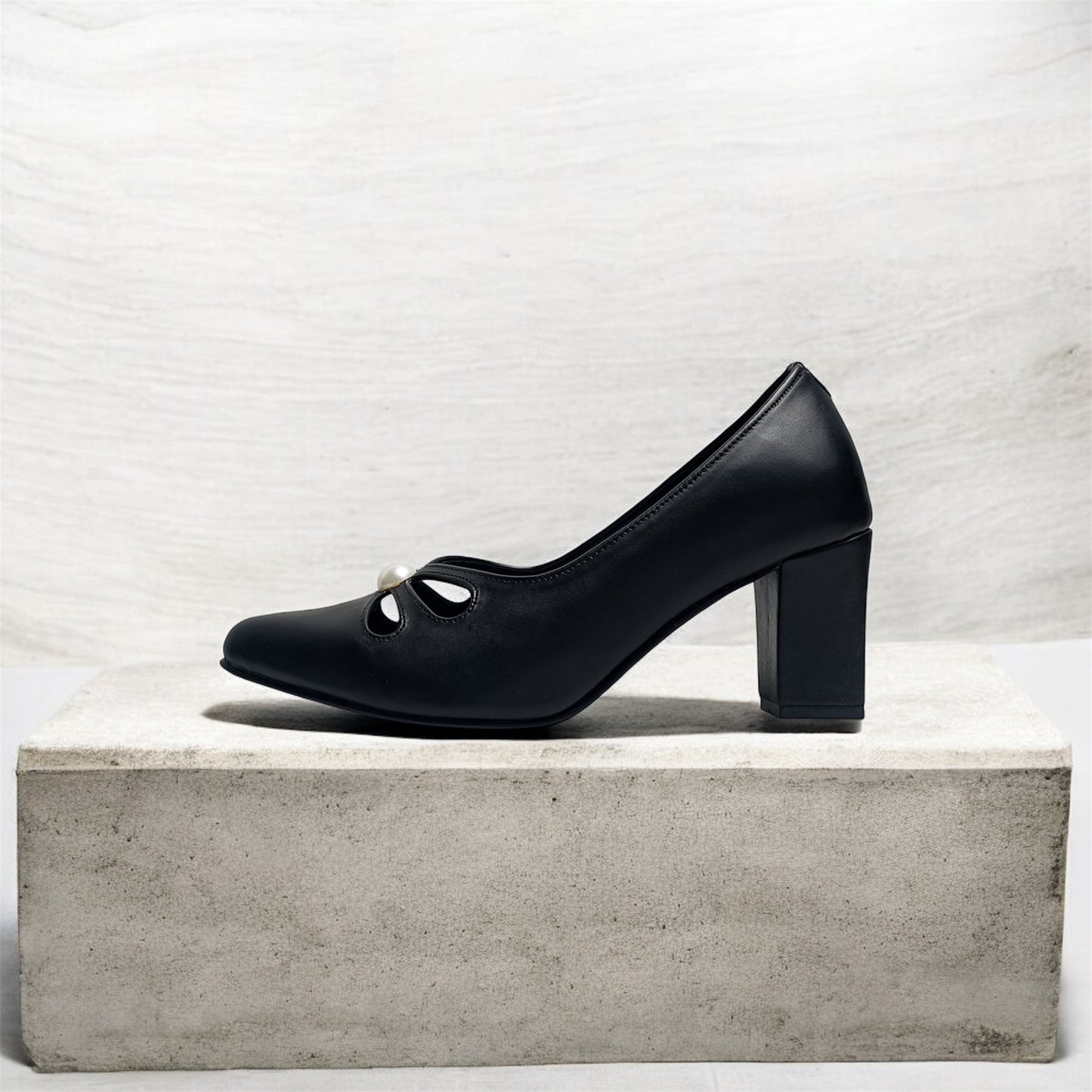 Cutwork Pearl Pumps