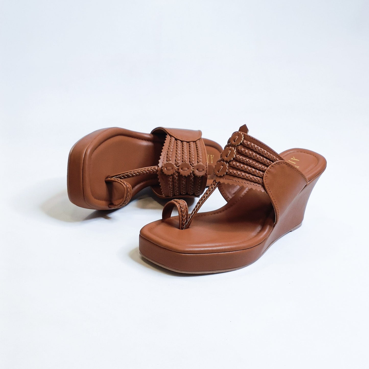 T shaped Kohla Wedges