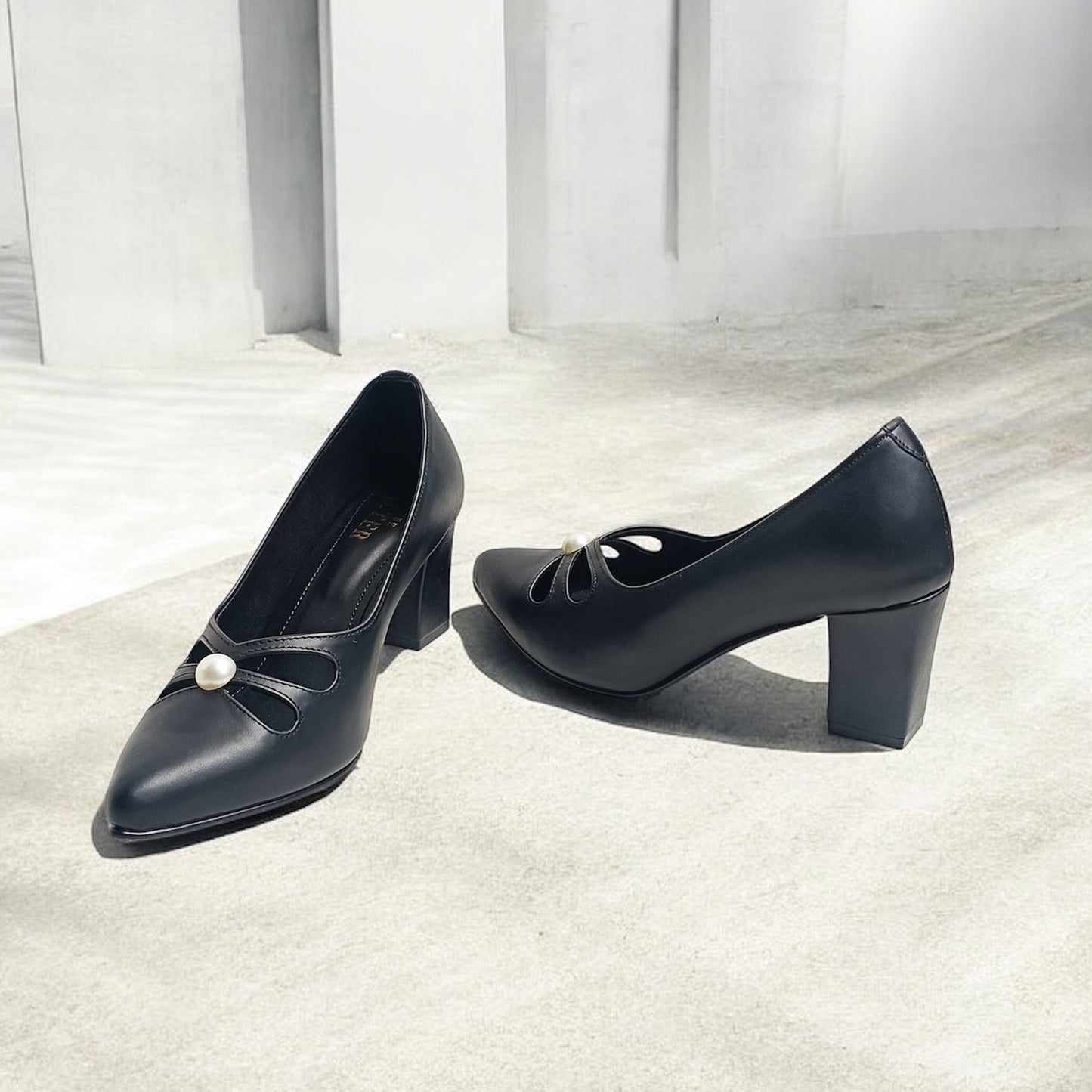 Cutwork Pearl Pumps